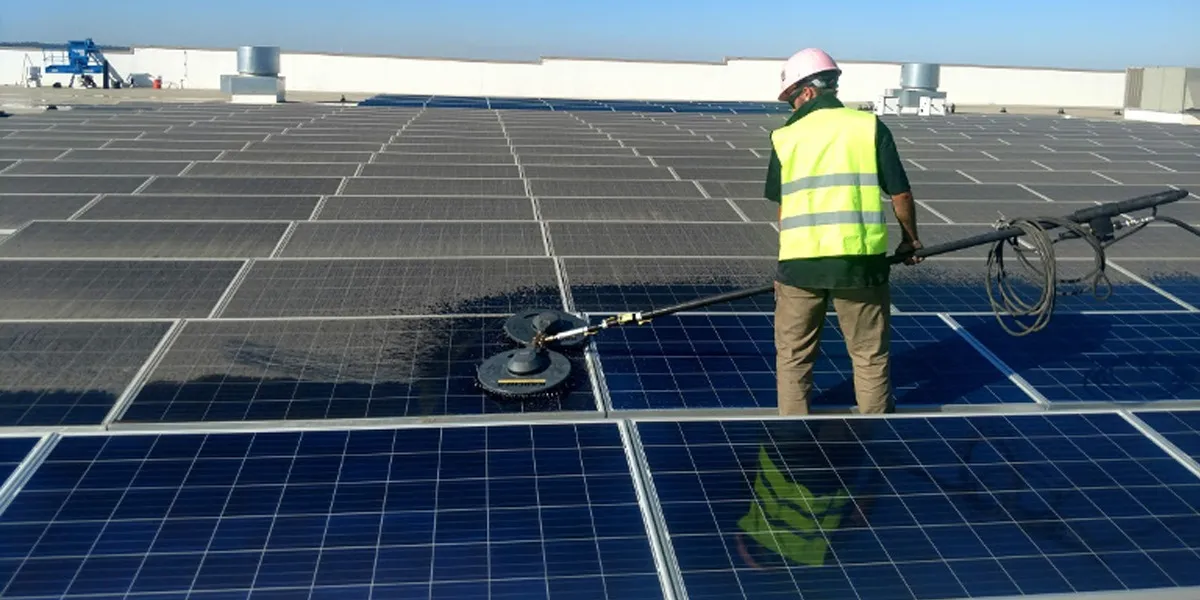 Solar Panel Cleaning in Karachi